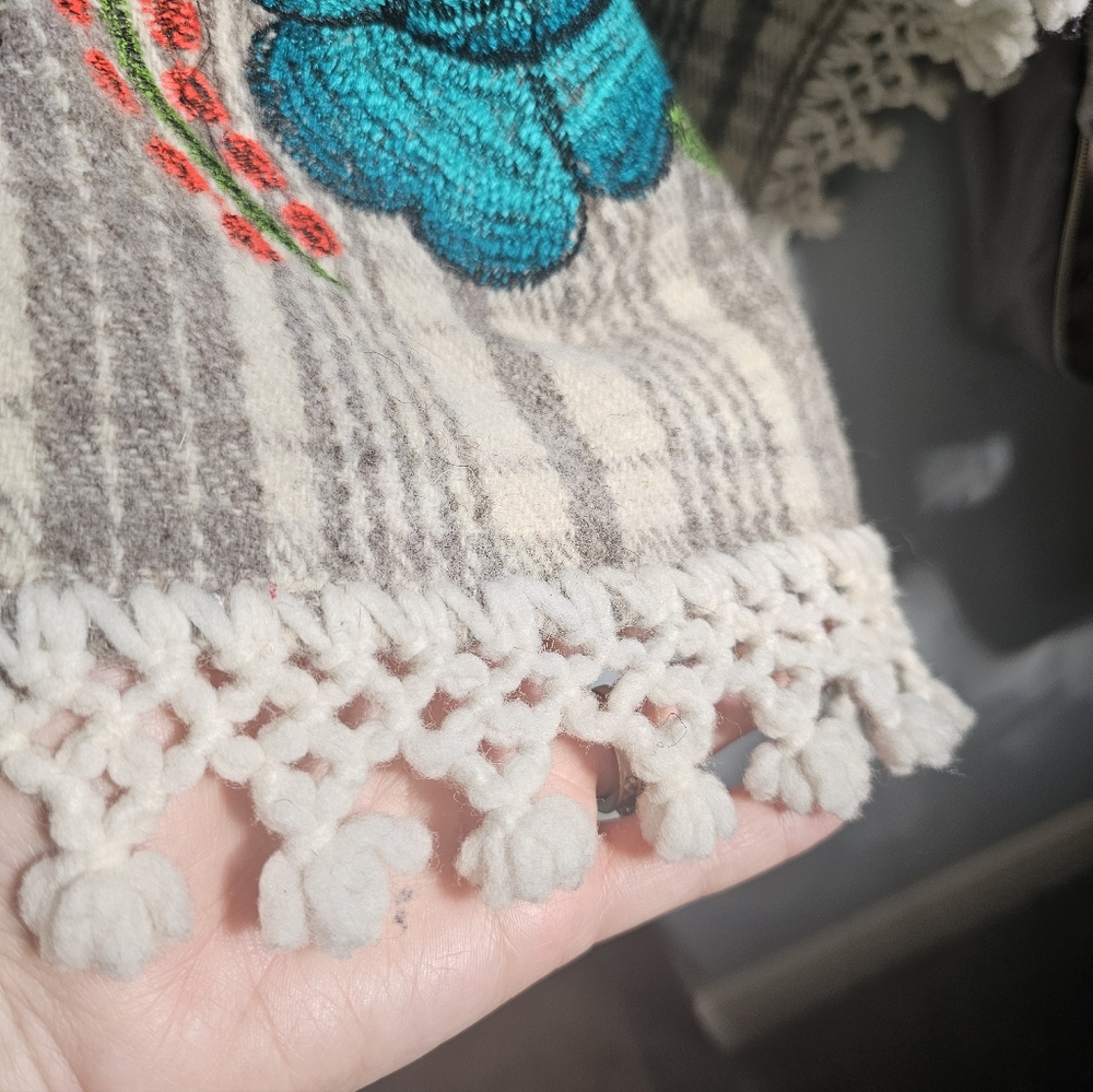 Floral Embroidered Poncho with Patterned Collar - Picture 5 of 8